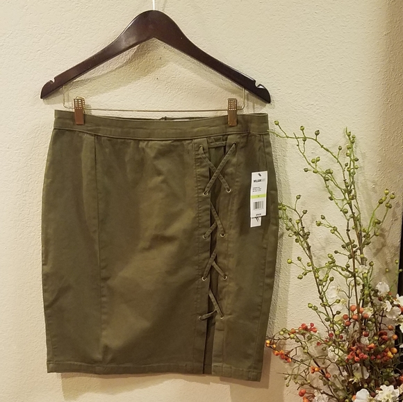 William Rast Military Olive Skirt Junior 30 - Picture 3 of 8